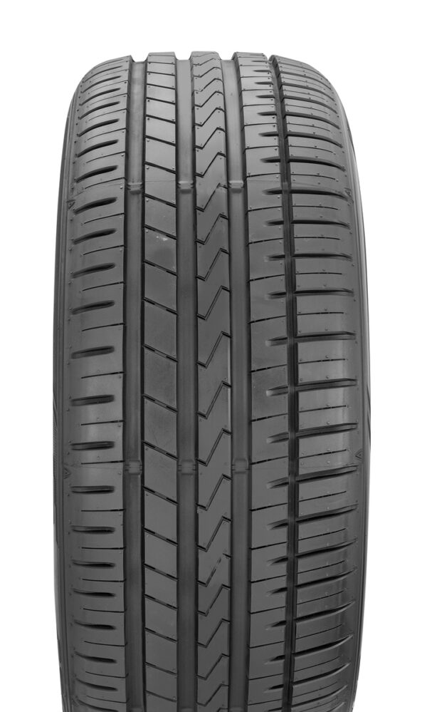 Falken Azenis FK510 tyre