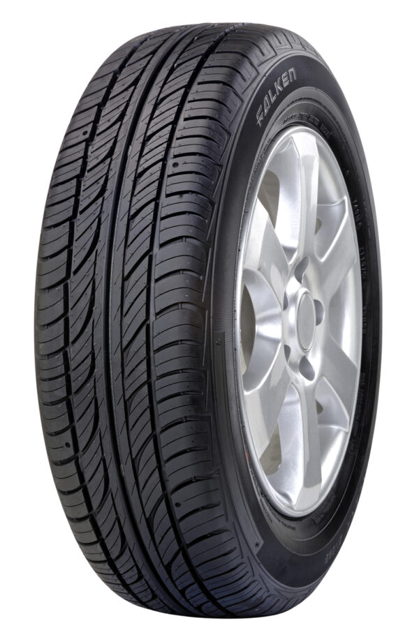 Falken Sincera SN828 tyre