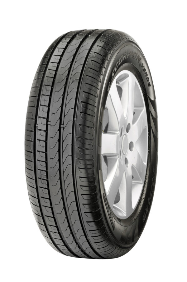Pirelli Scorpion Verde tyre